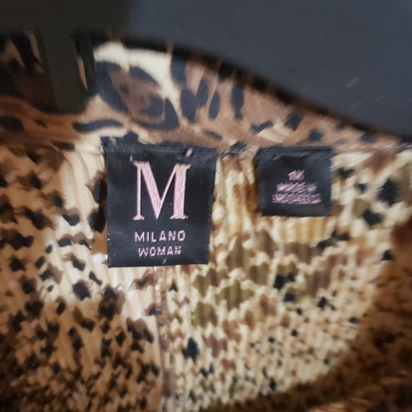 Blouse - Picture 2 of 4